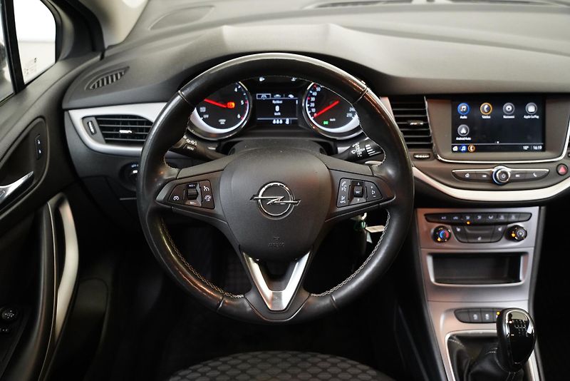 Opel Astra - fotka 16 z 22
