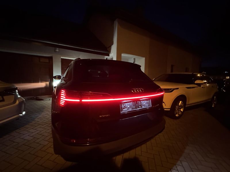 Audi e-tron (2022) 50 QUATTRO BUSSINES 1 Majitel - fotka 46 z 53