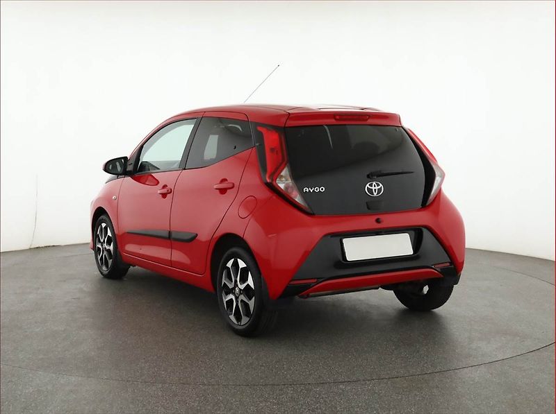 Toyota Aygo (2018) 1.0 VVT-i, Serv.kniha - fotka 4 z 16
