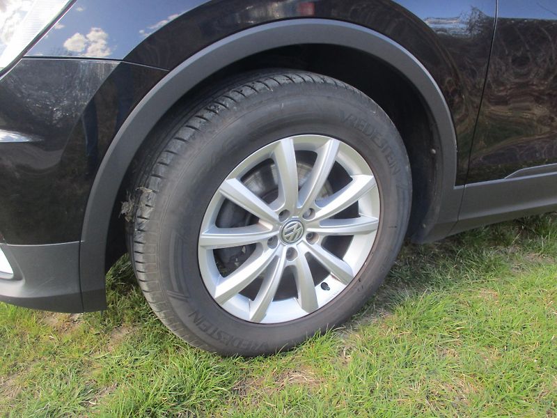Volkswagen Tiguan 2.0TDi 110kW*TZ*PANORAMA*6MAN - fotka 22 z 43