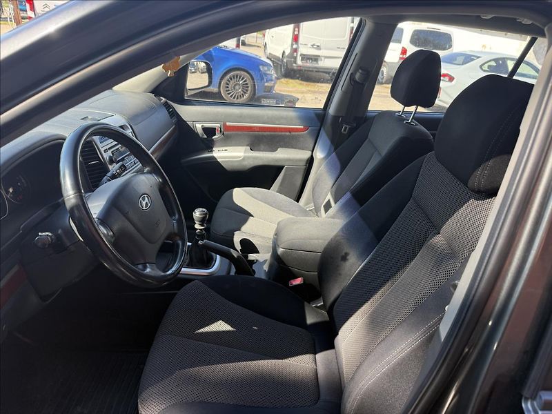 Hyundai Santa Fe 2,2 CRDi - fotka 16 z 25