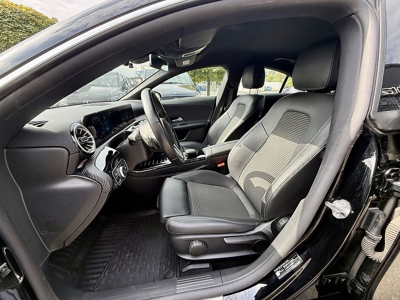 Mercedes-Benz CLA (2022) 250 e - fotka 21 z 38