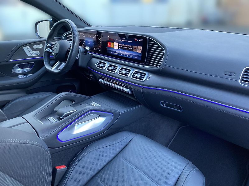 Mercedes-Benz GLE GLE 400e 4MATIC kupé AMG - fotka 21 z 28