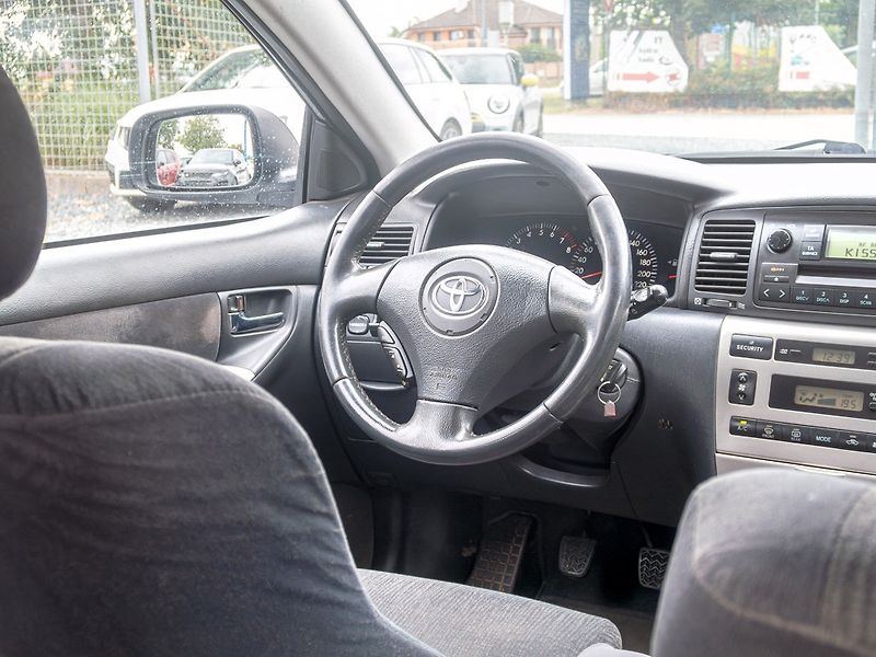 Toyota Corolla (2003) ČR 1.6i 16V 81KW – 2x PNEU - fotka 12 z 36