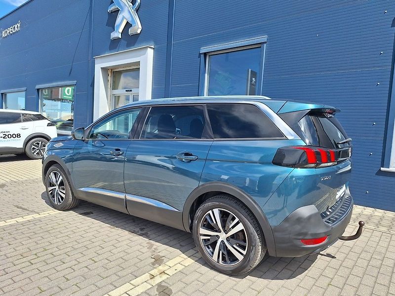 Peugeot 5008 (2018) ALLURE 1.5 BHDi 130 M6 - fotka 3 z 21