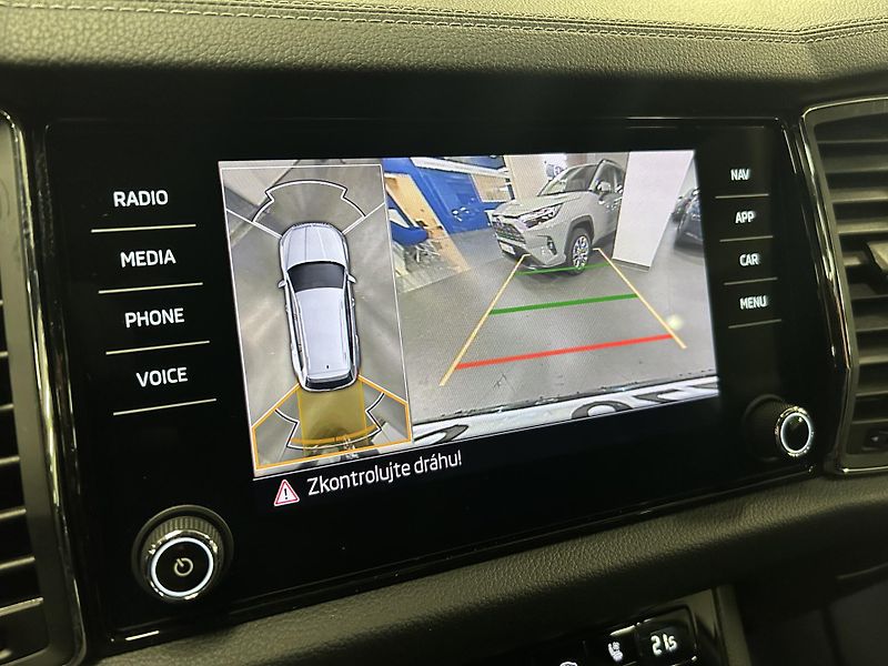 Škoda Kodiaq (2023) 2.0TDi L&K 4x4 7míst Panor 360 - fotka 20 z 52
