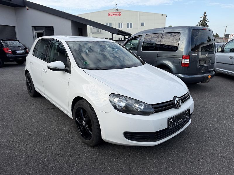 Volkswagen Golf 1.6 tdi, 77kw - fotka 4 z 11