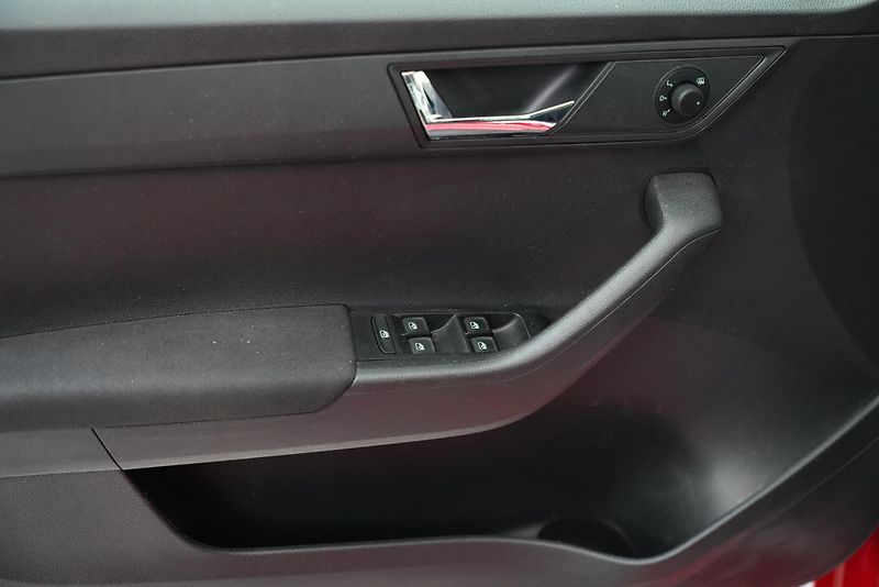 Škoda Fabia - fotka 12 z 25