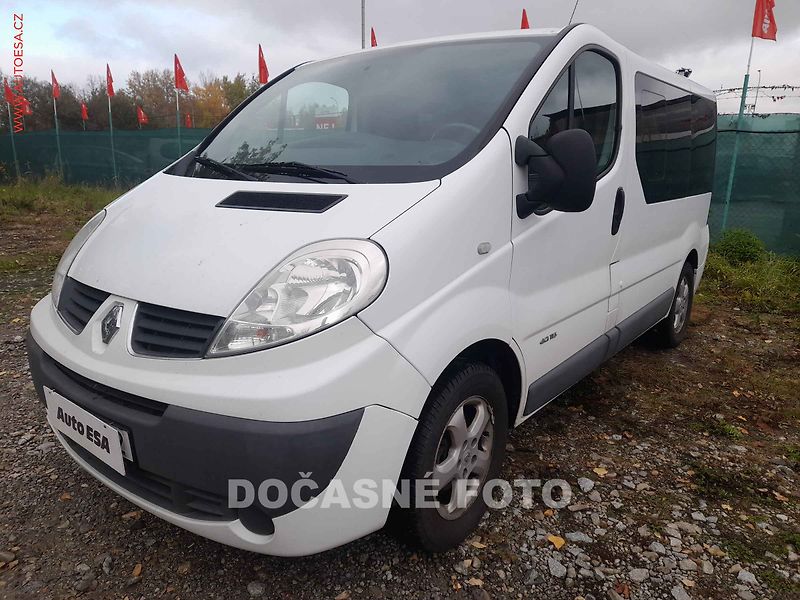Renault Trafic (2013) 2.0 dCi, 1.maj, AC, temp - fotka 1 z 3