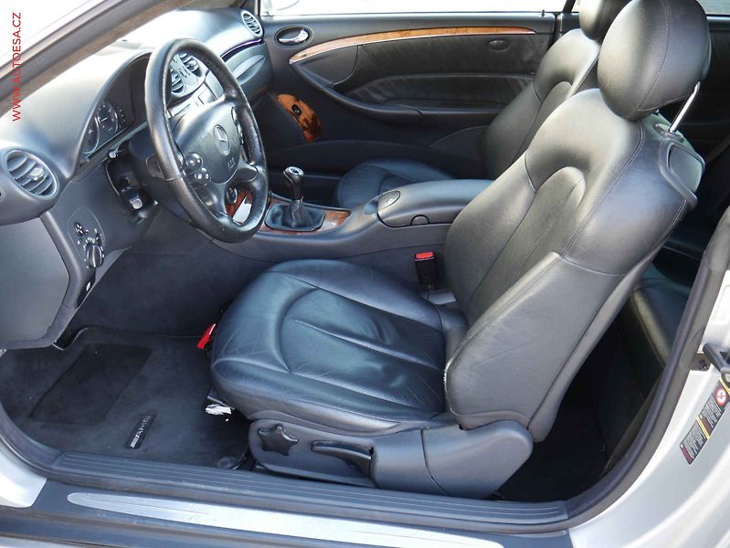 Mercedes-Benz CLK (2005) 2.7CDi, AC, kůže - fotka 9 z 18