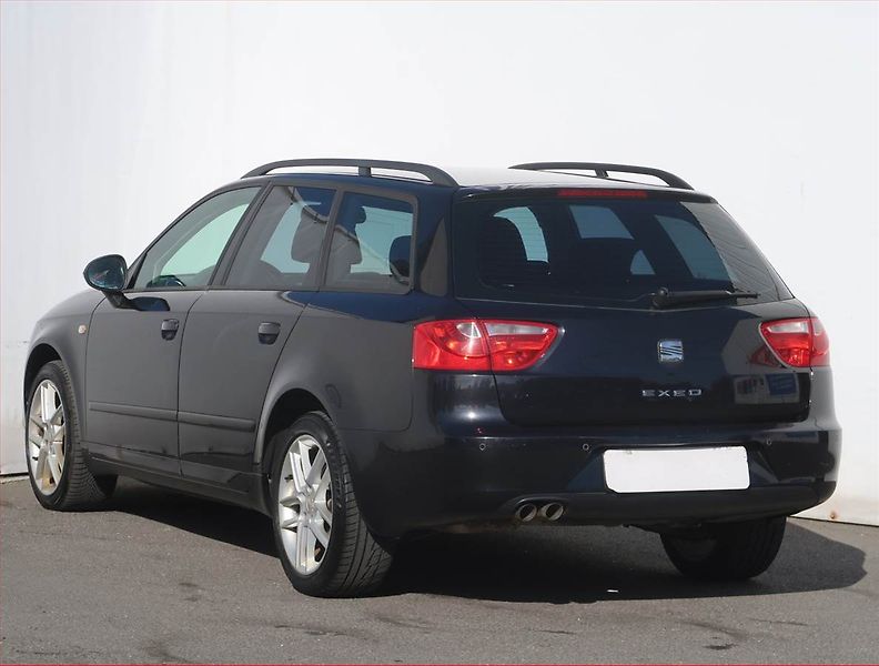 Seat Exeo (2010) 2.0 TDI, Serv.kniha, Xenony - fotka 4 z 18