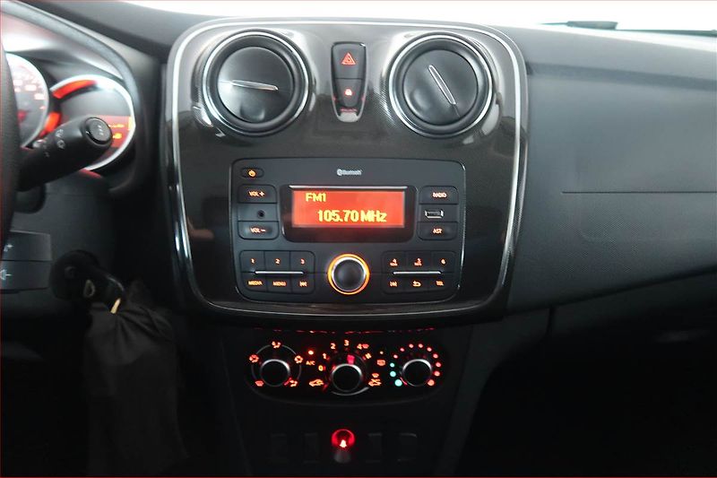 Dacia Sandero (2018) 1.0 SCe, Serv.kniha - fotka 12 z 14