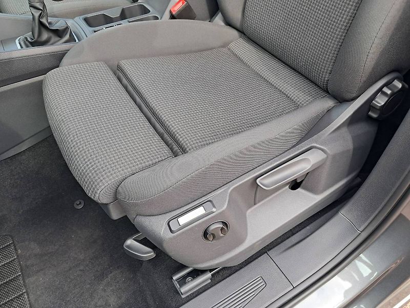 Volkswagen Caddy (2025) 1.5 TSI / 85 kW M6 - fotka 22 z 26