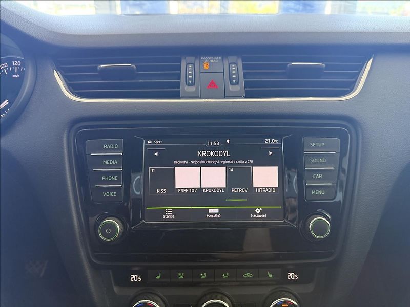 Škoda Octavia 1,4   TSI 110kW,SERVISKA,ČR - fotka 17 z 28