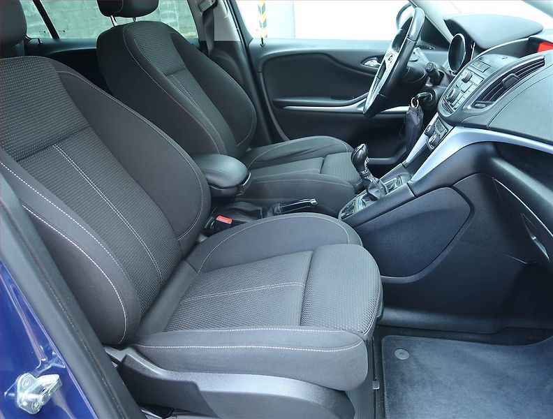 Opel Zafira (2012) 2.0 CDTI, Tažné, jezdí výborně - fotka 9 z 18