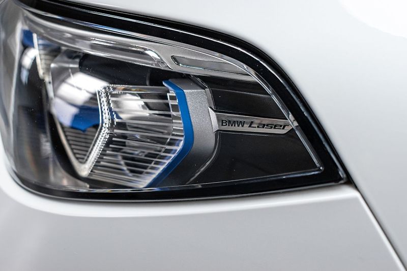 BMW X7 xD40d ///M*LASER*VZDUCH*HK*DPH - fotka 68 z 74