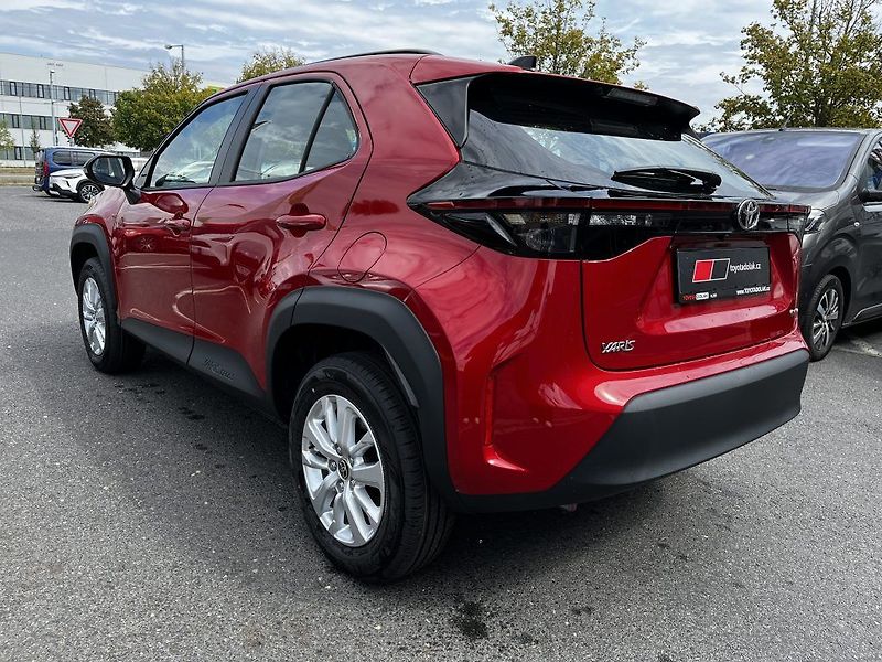Toyota Yaris Cross 1.5 Hybrid 130k ODBĚR IHNED - fotka 9 z 27
