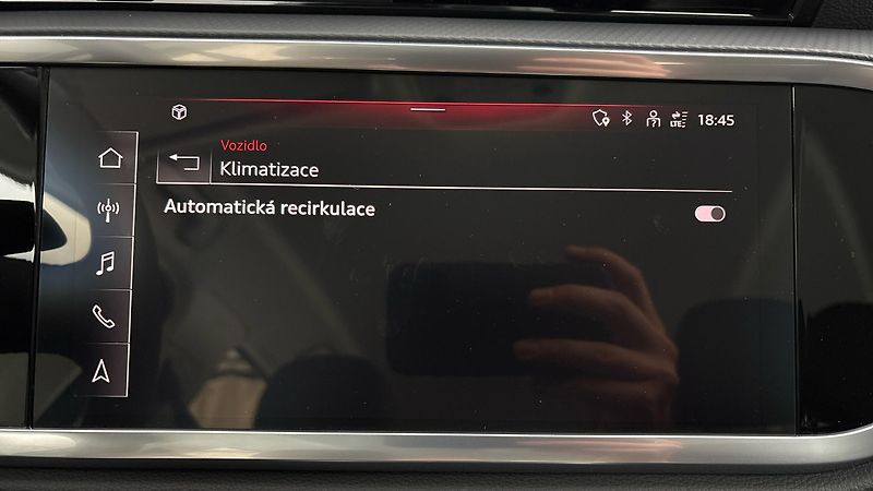 Audi Q3 1.5 35 TFSI S Tronic - fotka 28 z 29