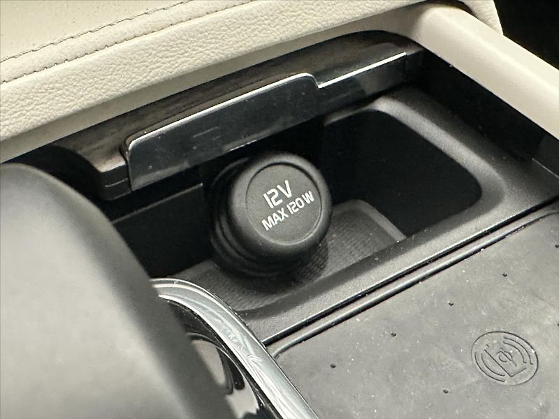 Volvo S90 2,0 B5 184kW CZ DPH - fotka 29 z 41
