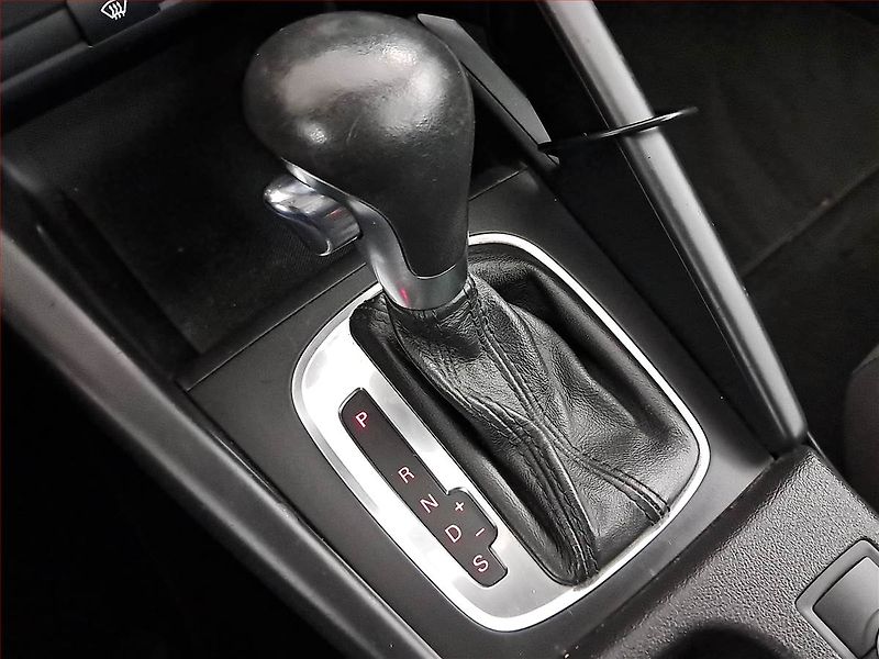 Audi A3 (2006) 2.0 TDI, Automat, nová STK - fotka 13 z 15