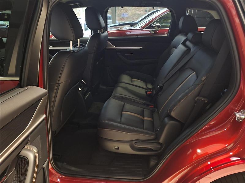 Mazda CX-80 (2026) 3.3 D 254k AWD AT8 HOMURA PLUS - fotka 4 z 18