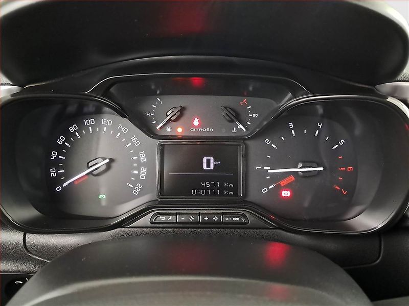 Citroën C3 (2020) 1.2 PureTech, ČR,1.maj - fotka 11 z 17