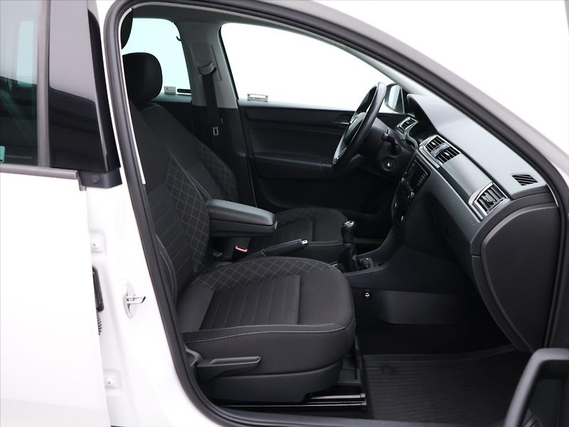 Škoda Rapid 1,2 TSI 81kW Style CZ - fotka 11 z 28