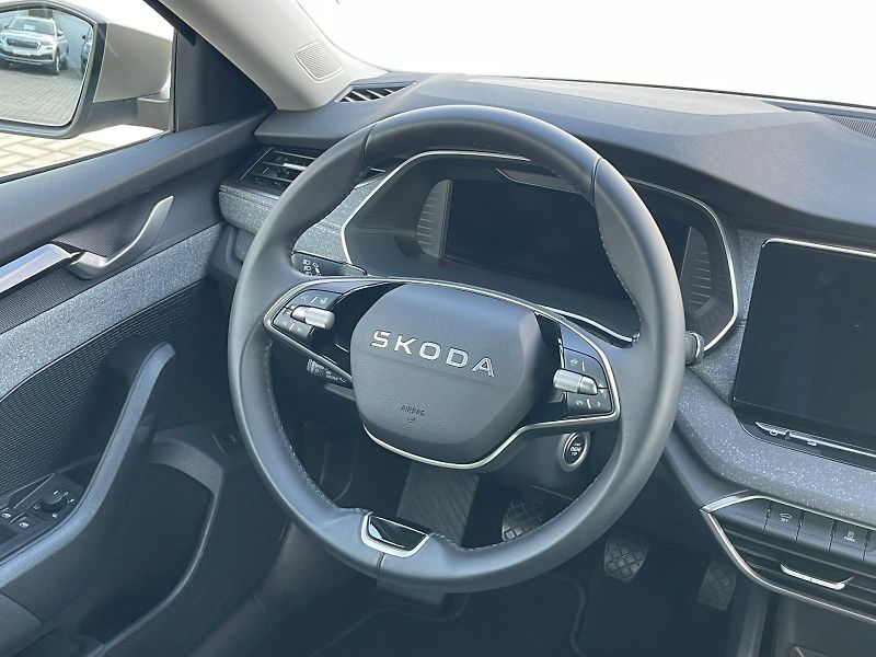 Škoda Octavia (2025) Combi 1,5 TSI / 110 kW Top Sel - fotka 17 z 30