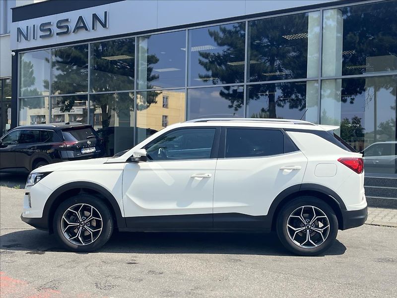SsangYong Korando 1,5 TGDI  STYLE PLUS CZ - fotka 8 z 24