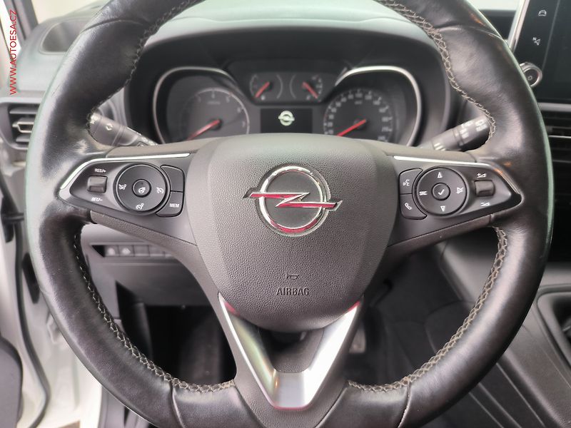 Opel Combo (2020) 1.5CDTi MAXi, LIFE, navi - fotka 18 z 22