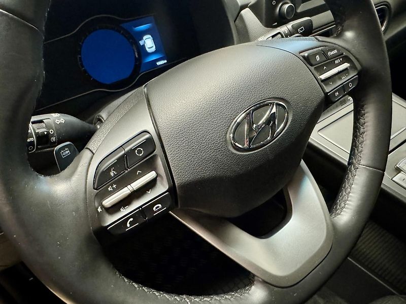 Hyundai Kona (2020) EV ELEKTRIC 100Kw 1 MAJITEL KA - fotka 27 z 53