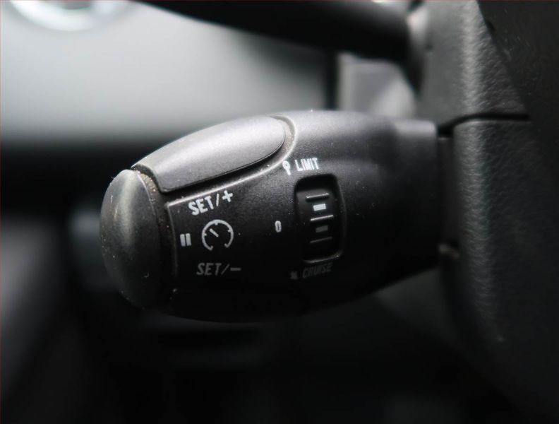 Peugeot 5008 (2013) 2.0 HDI, Automat, Serv.kniha - fotka 18 z 21