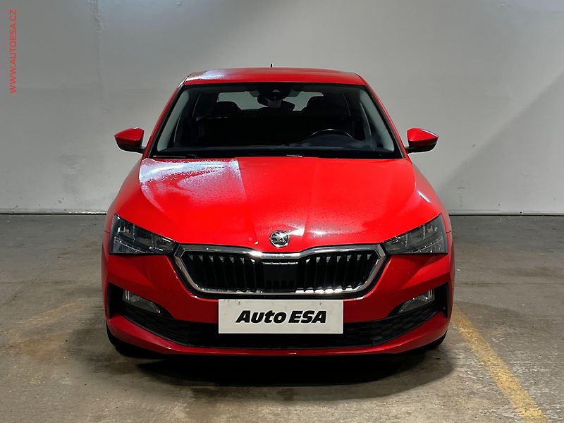Škoda Scala (2020) 1.6 TDi, Ambiente, DSG - fotka 2 z 15