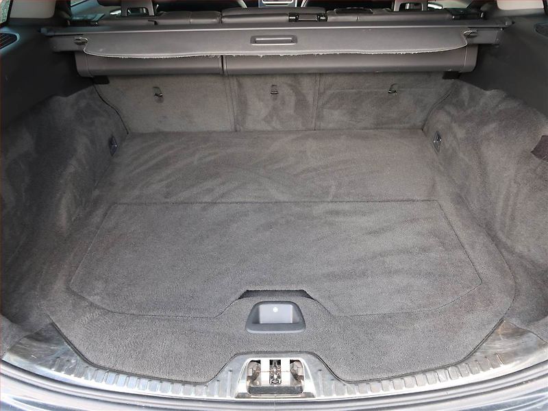 Volvo V60 (2014) D4 2.0, Automat, Navi, Xenony - fotka 14 z 18
