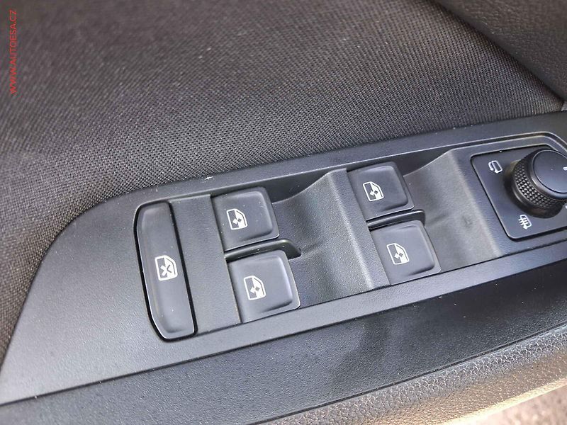 Škoda Kamiq (2022) 1.5 TSi, 1.maj,ČR, Scout - fotka 17 z 23