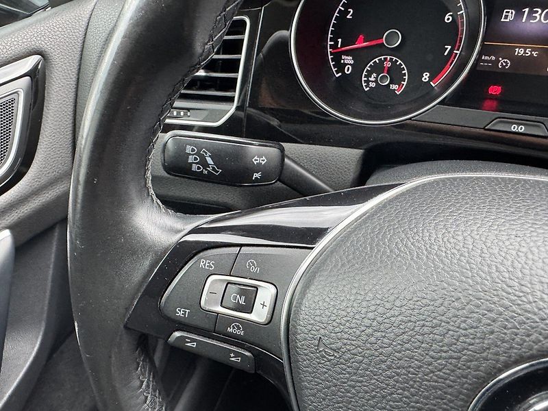 Volkswagen Golf Sportsvan (2015) 1.4TSi 92kW Xenony Navi - fotka 7 z 48
