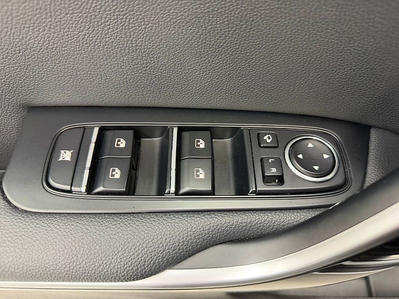 Kia Ceed CRDi 100KW 7DCT EXECUTIVE, LED - fotka 22 z 23