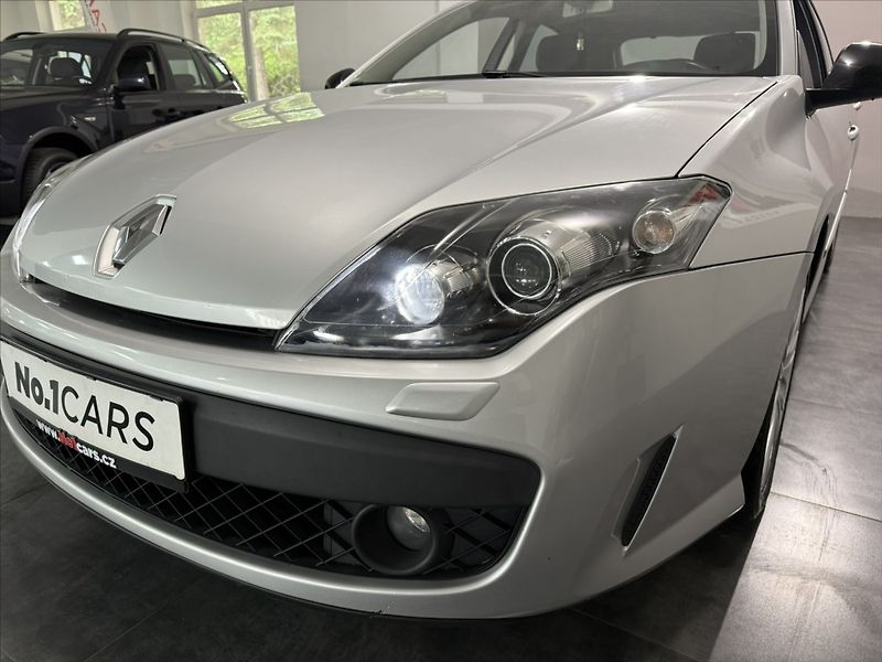 Renault Laguna 2,0   DCi GT 4CONTROL BI-XEN - fotka 37 z 42