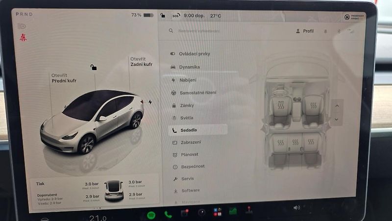 Tesla Model Y (2022) Long Range AWD SoH 91,4% - fotka 26 z 37