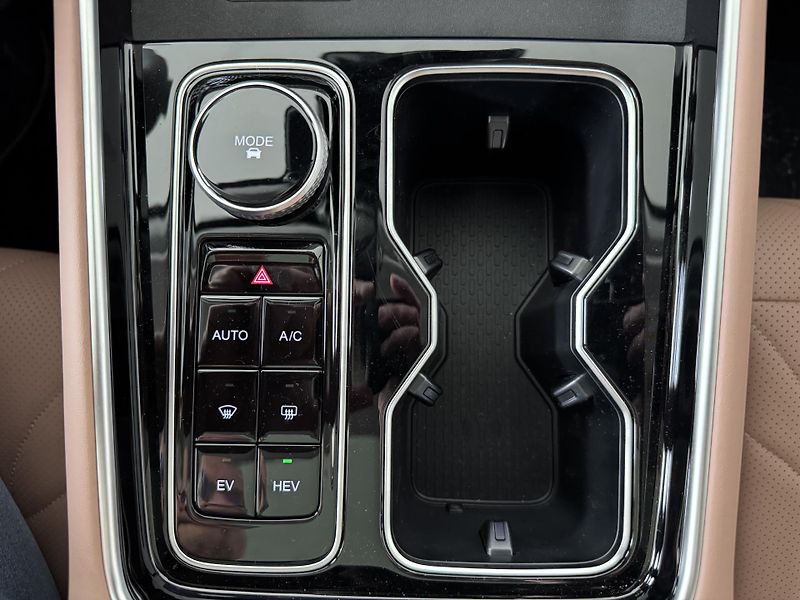 Chery TIGGO 9 PHEV (2026) 1,5T Unique - fotka 57 z 64
