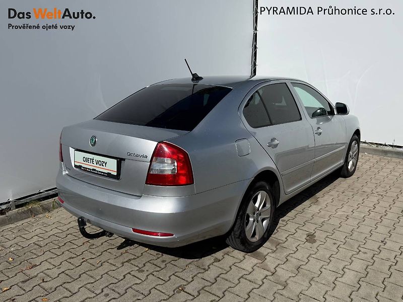 Škoda Octavia (2012) 1.6 TDI 77 kW Ambiente - fotka 2 z 20