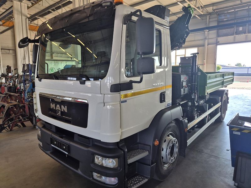 MAN TGM 18.290 RUKA HIAB + KONTEJNER  - fotka 14 z 14