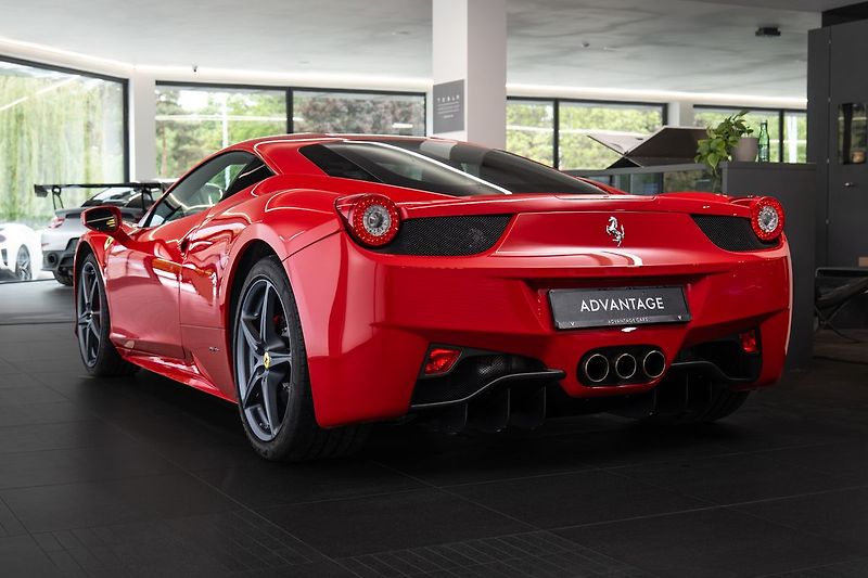 Ferrari 458 Italia - fotka 4 z 22