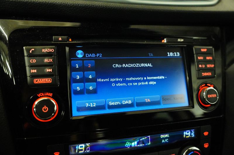 Nissan Qashqai - fotka 17 z 24