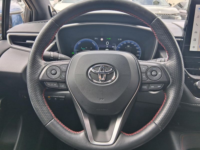 Toyota Corolla GR DYNAMIC JBL 2.0 Hyb. 144 kW - fotka 11 z 31