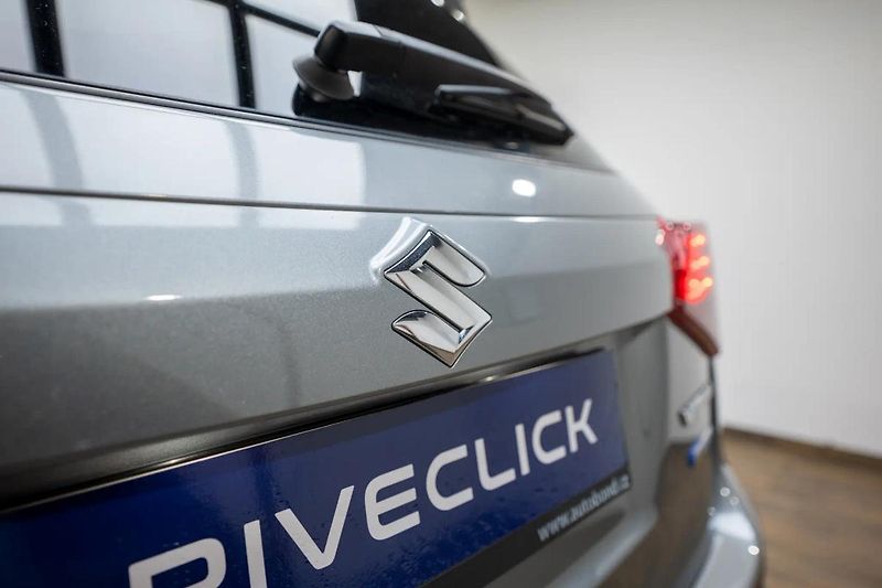 Suzuki Vitara Hybrid 1.4 95 kW - fotka 29 z 34