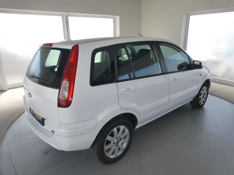 Ford Fusion (2010) 1,4i*KLIMA*VYHŘ.ČELNÍ SKLO* - fotka 5 z 24