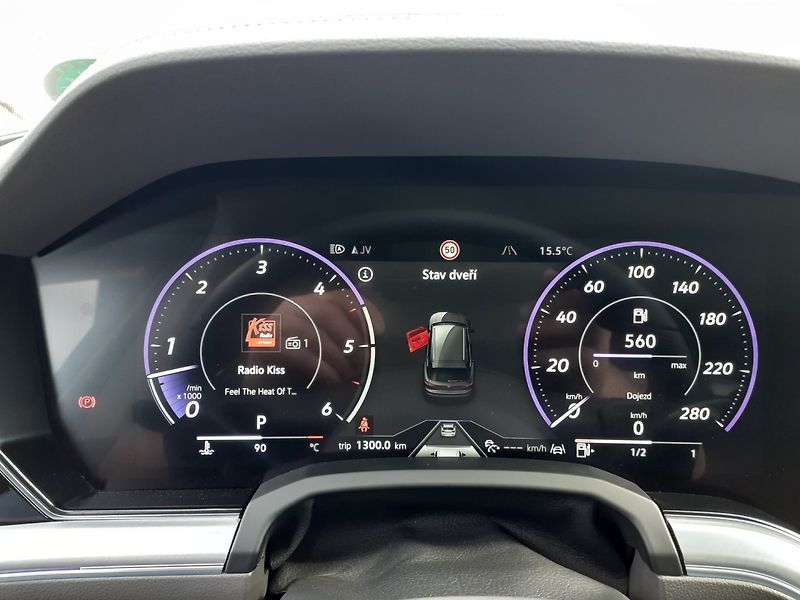 Volkswagen Touareg (2023) 3.0 V 6 TDi R-Line - fotka 13 z 50
