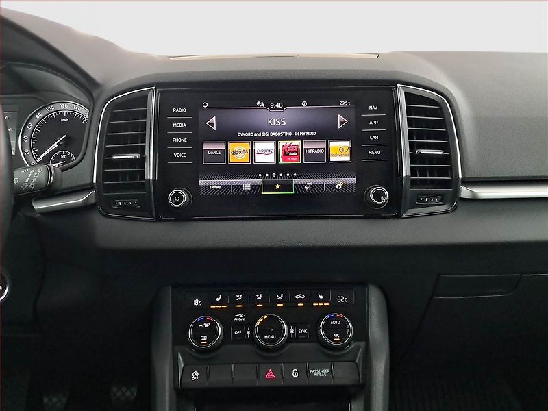 Škoda Karoq (2022) Ambition 1.0 TSI - fotka 12 z 18
