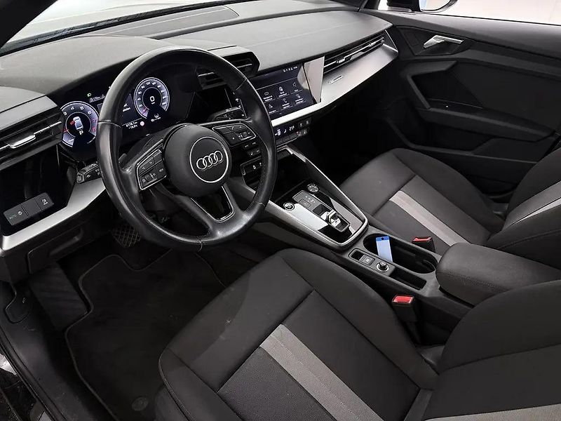 Audi A3 35TFSI 110kW Aut S-Line DPH TZ - fotka 5 z 13
